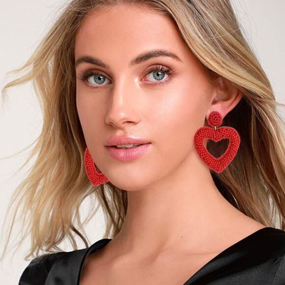 Beaded Heart Dangle Earrings ❤️ - Picture 1 of 6